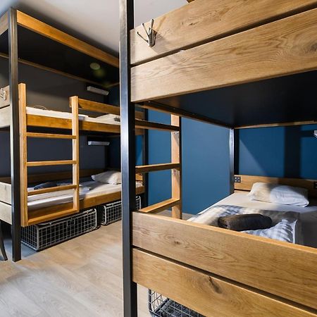 Wicked Weasel Hostelリガ エクステリア 写真